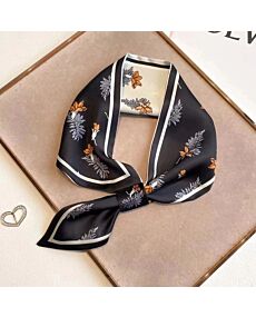 Black & White Lily Loop Scarf