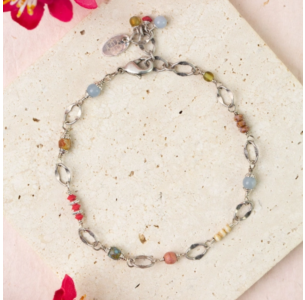 Anne Vaughan Leilani Chalcedony Simple Bracelet